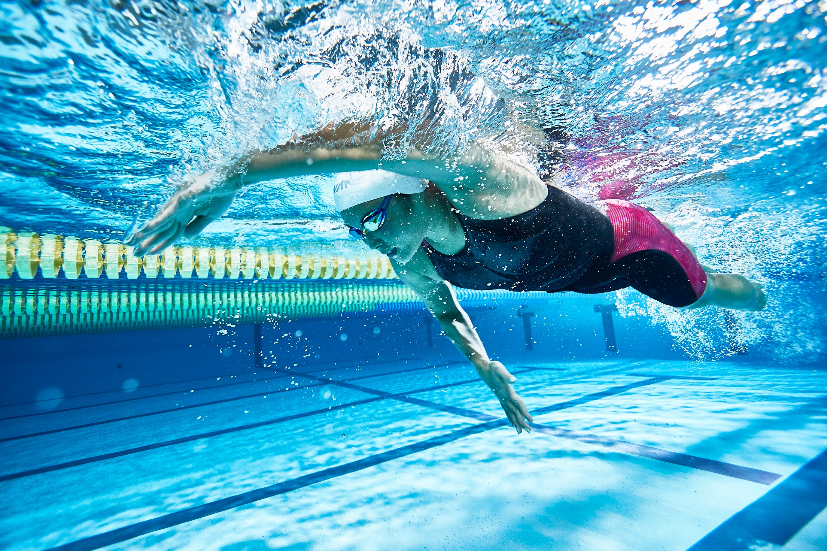 A Dive into the Technique of Swimming Tumble Turns